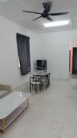 Taman Johor Jaya / Jln Keembong ( Single Storey House ) For Rent 1