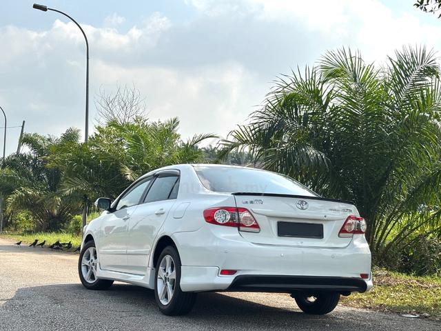 2013 Toyota ALTIS 1.8E / GOOD CONDITION - 4