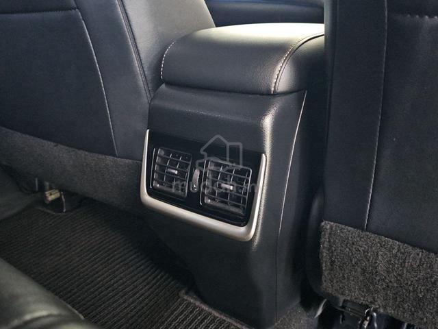 2018 Toyota HARRIER ZSU60 2.0 PREMIUM (A) - 5