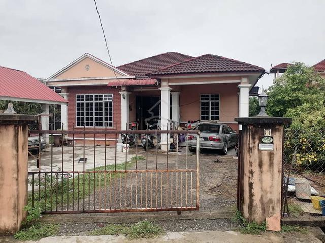 Banglo setingkat untuk dijual 1