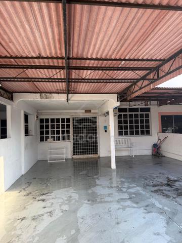 Bawah Pasaran Taman Permai Jalan Hospital Kangar 1