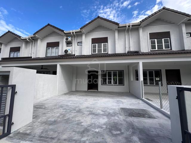 ACCEPT STUDENT & STAFF 2 Storey M Senyumia, Bandar Baru Salak Tinggi 1