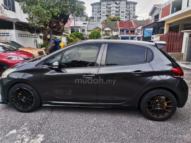 2015 Peugeot 208 1.6 VTi ALLURE (A) - 4