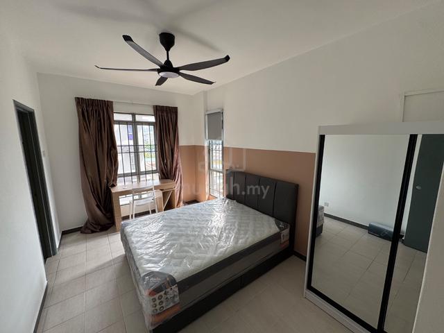 Master Bedroom for Rent @ Warisan Cityview Sunway Velocity 1