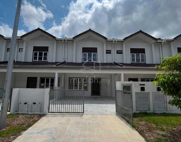 M Senyumia Bandar Baru Salak Tinggi Sepang with Kabinet Dapur 1