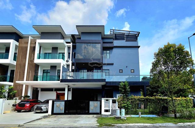 SPECIAL UNIT CORNER LOT 3.5 Storey Superlink Reflexion Pool Villa 1