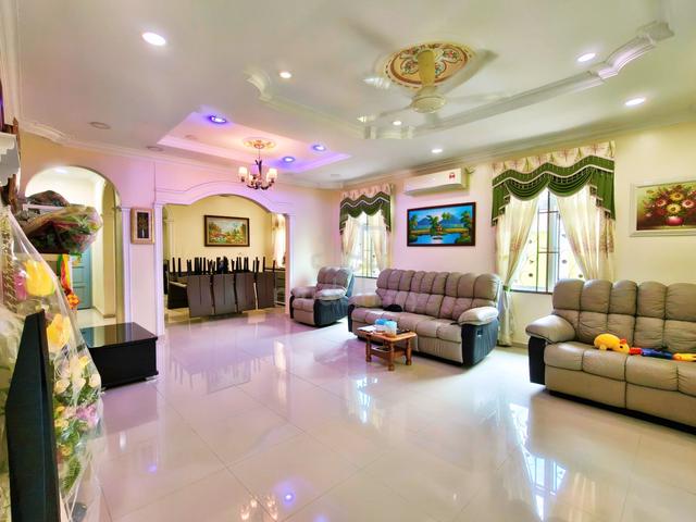 [FULLY RENO][CORNER LOT] BANGLO SETINGKAT Desa Salak Setia Sepang 1