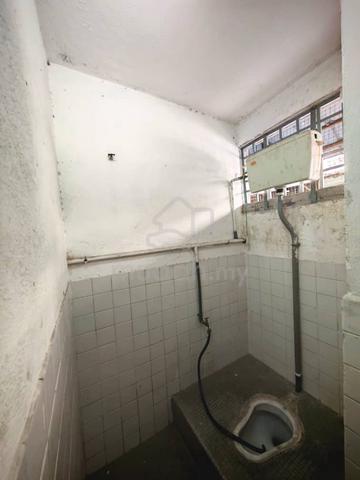 Chain Ferry, Butterworth Ground Floor shop unit for RENT 5