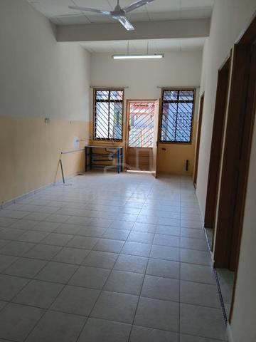 Jalan Kesang Laut House for Rent 1