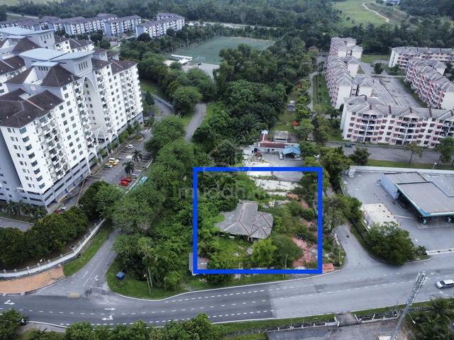 MAIN ROAD BUMI LOT 15855ft Commercial Land Seksyen 4 Bangi 1