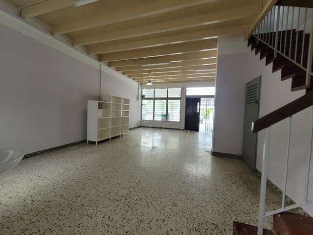 2-Storey Terraced House Near Island Hospital 1