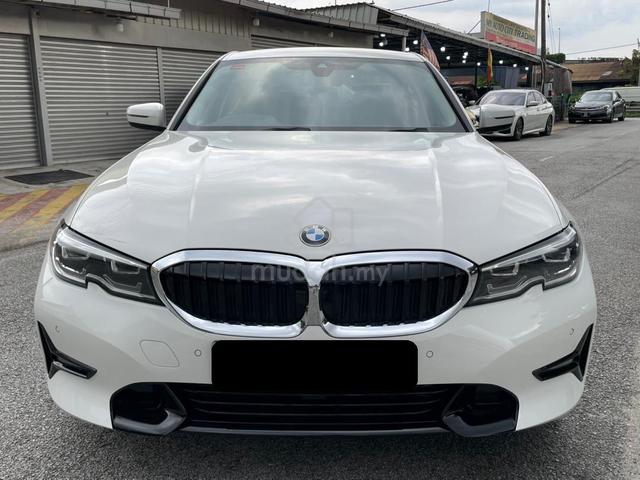 Bmw 320i 2.0 SPORT - 1 OWNER / UNDER BMW WARRANTY - 1