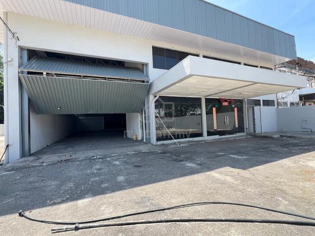 Single Storey Semi D Warehouse corner lot For Sale at Taman Ria Jaya 1