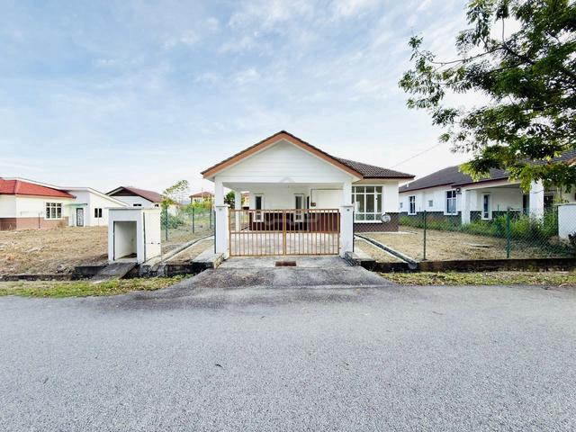 FREEHOLD Single Storey Bungalow Bandar Tasik Senangin 1