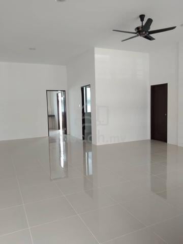 Double Storey Intermediate Terrace House @ Taman Kozai 1