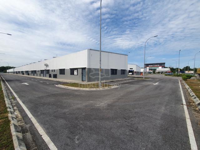 Corner Single Terrace Storey  Factory for Rent 1