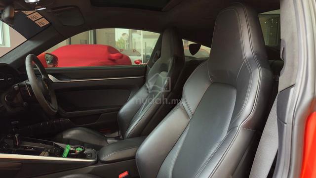 VALUE BUY 2022 Porsche 911 3.7 TURBO S (A) - 3