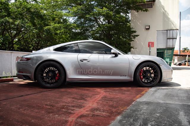 2017 Porsche 911 CARRERA GTS - Akrapovic Exhaust - 3