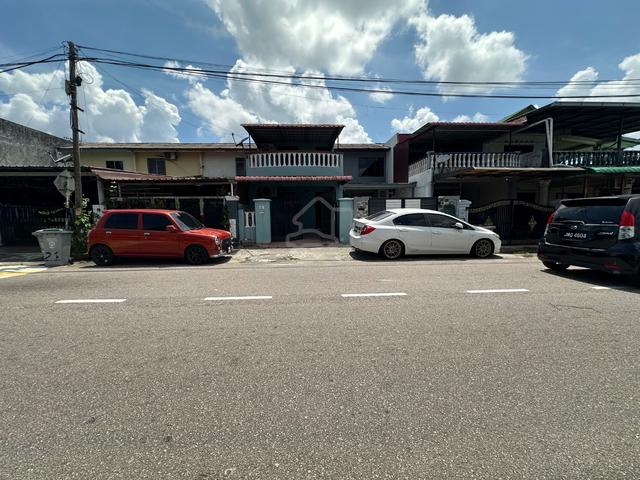 Tmn Rinting Fully renovated Double Storey 1