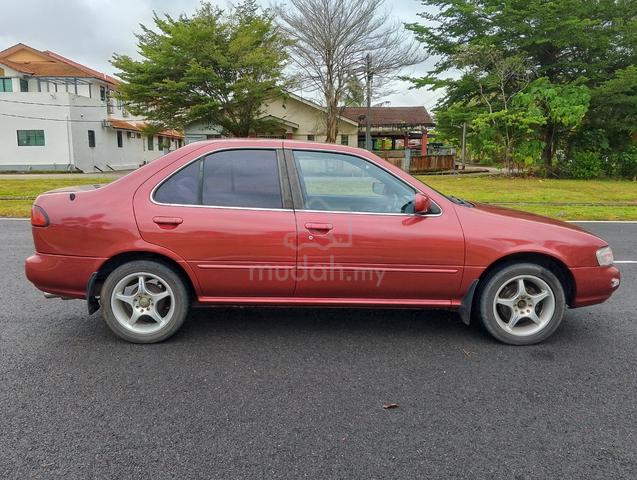 Nissan SENTRA 1.6 L (M) CLASSIC CAR cantik 1 OWNER - 4