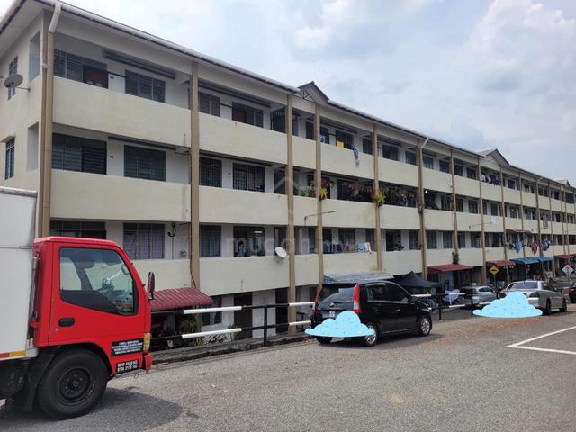 Flat Taman Lily, Senawang Negeri Sembilan 1