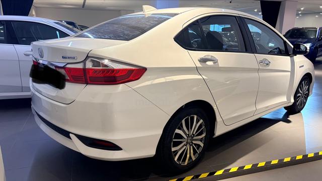 2017 Honda CITY 1.5 HYBRID FACELIFT. - 4