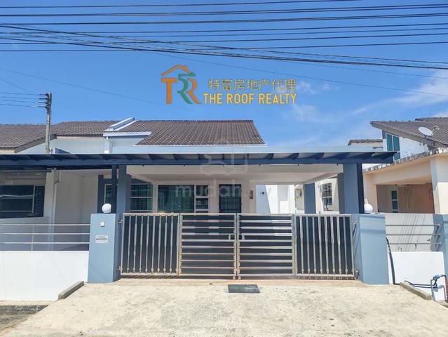 Renovated Single Semi Detached at Senadin 1