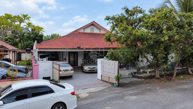 1  Storey Bungalow @ Desa Pinggiran Putra, Kajang (Near Putrajaya) 1