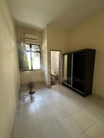 2 Storey Terrace House Bandar Puteri Klang 4 Bedrooms Kitchen Cabinet 3
