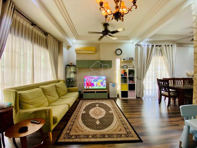 2 Storey TAMAN RIANA UKAY Ampang [ CORNER LOT / EXTRA 20FT LAND ] 1