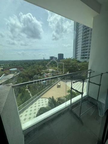 The M @ Medini Macrolink 1