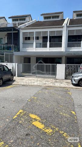 Bandar Rimbayu Perennia 2 Storey Superlink House for sale 24x80 1