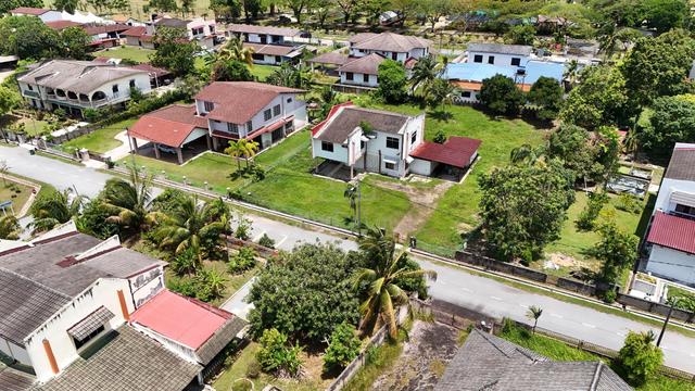 Banglo Jalan Teluk Cempedak , Kawasan Elite 1