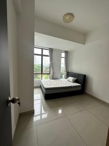 Room Bukit Indah / Nusa Bestari / Cw Bus To Tuas / Free Aircond 1