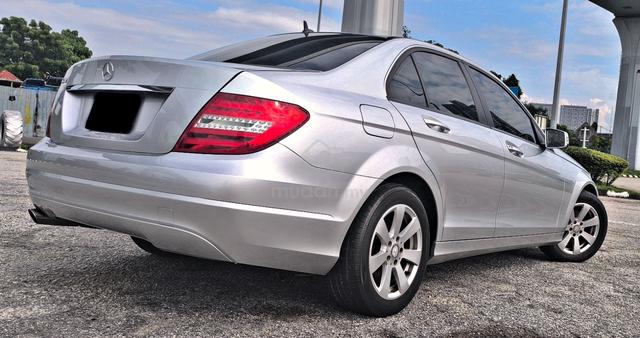 Mercedes Benz C200 CGI BlueEFCY - 4
