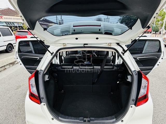 2018 Honda JAZZ 1.5 V MY2014 (A) - 2