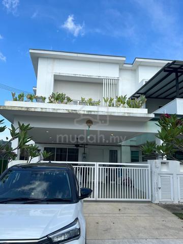 2sty corner xtra land fully renovated with jacuzzi Suriaman| Labu 1