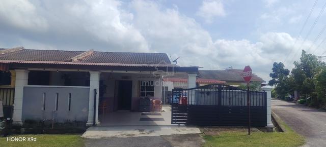 Single Storey, Corner lot, Tanjung Minyak, Melaka 1