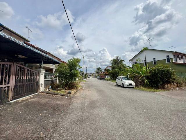 Kulai Indahpura 2 Storey House 22x70sqft Gate & Guard Near JPO Aeon 1