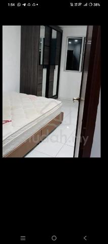 room with bathroom  5