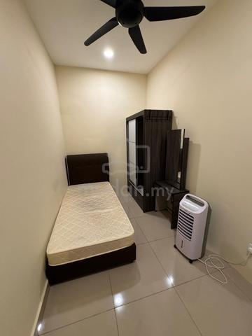 Larkin Season - CW to CIQ / Room / No Agent Fee / Low Depo 1