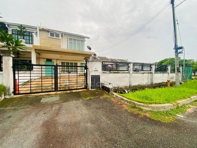 Corner Lot Double Storey Terrace Oakberry Taman Pelangi Semenyih 2 1