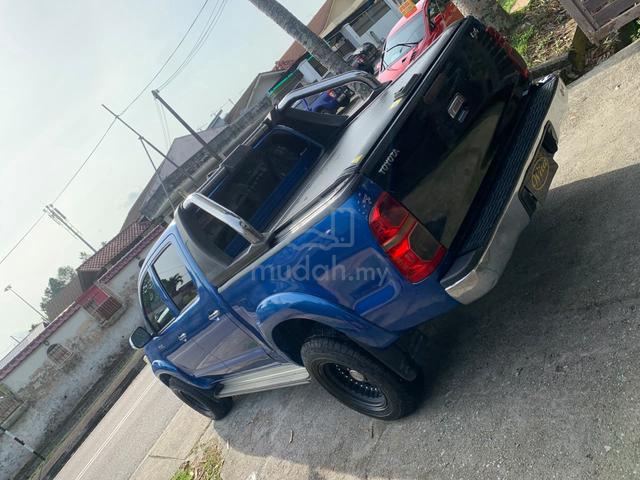 2011 Toyota HILUX DCAB 2.5 G (A) - 3