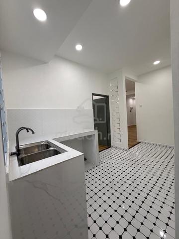 RUMAH MACAM BARU! Full Reno Cantik Teres Taman Tanjong Minyak, Melaka 1
