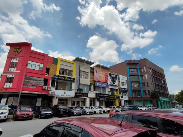 Hot Shah Alam Seksyen 7 shop beside Jakel Uitm Hospital near Lrt3 1