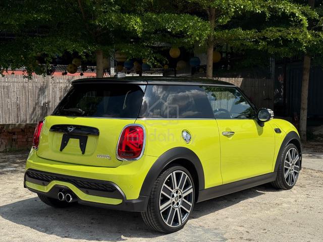 LIGHT YELLOW 3 DOOR JAPAN 2023 Mini COOPER 2.0 S - 2
