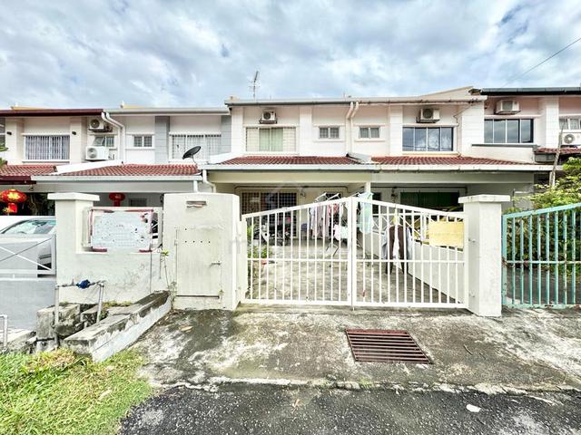 Near MRT 2 Storey 18x65, 4room 3bath, Pinggiran Putra, Taman Equine 1