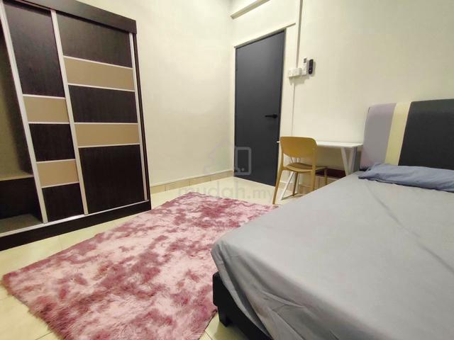 Damai hillpark small room for rent 1