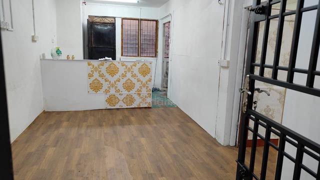 Flat Taman Ungku Tun Aminah 1