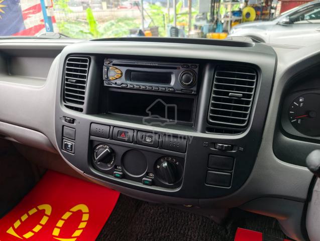 Nissan URVAN 3.0 (M) WINDOW VAN 12 SEATER PERFECT - 5